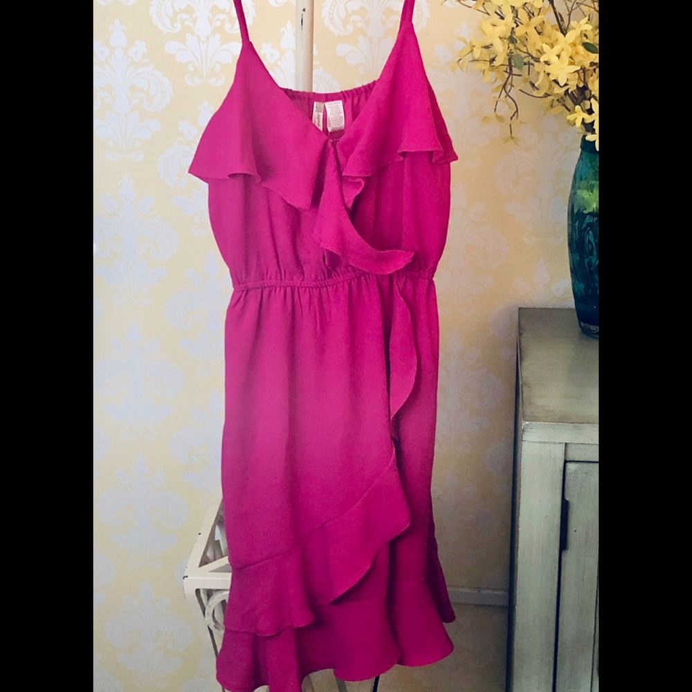 New with tags pink, sleeveless ruffle dress